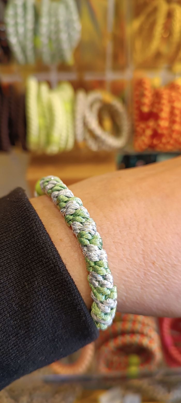 Kknekki Lind green rayures argentées à paillettes 